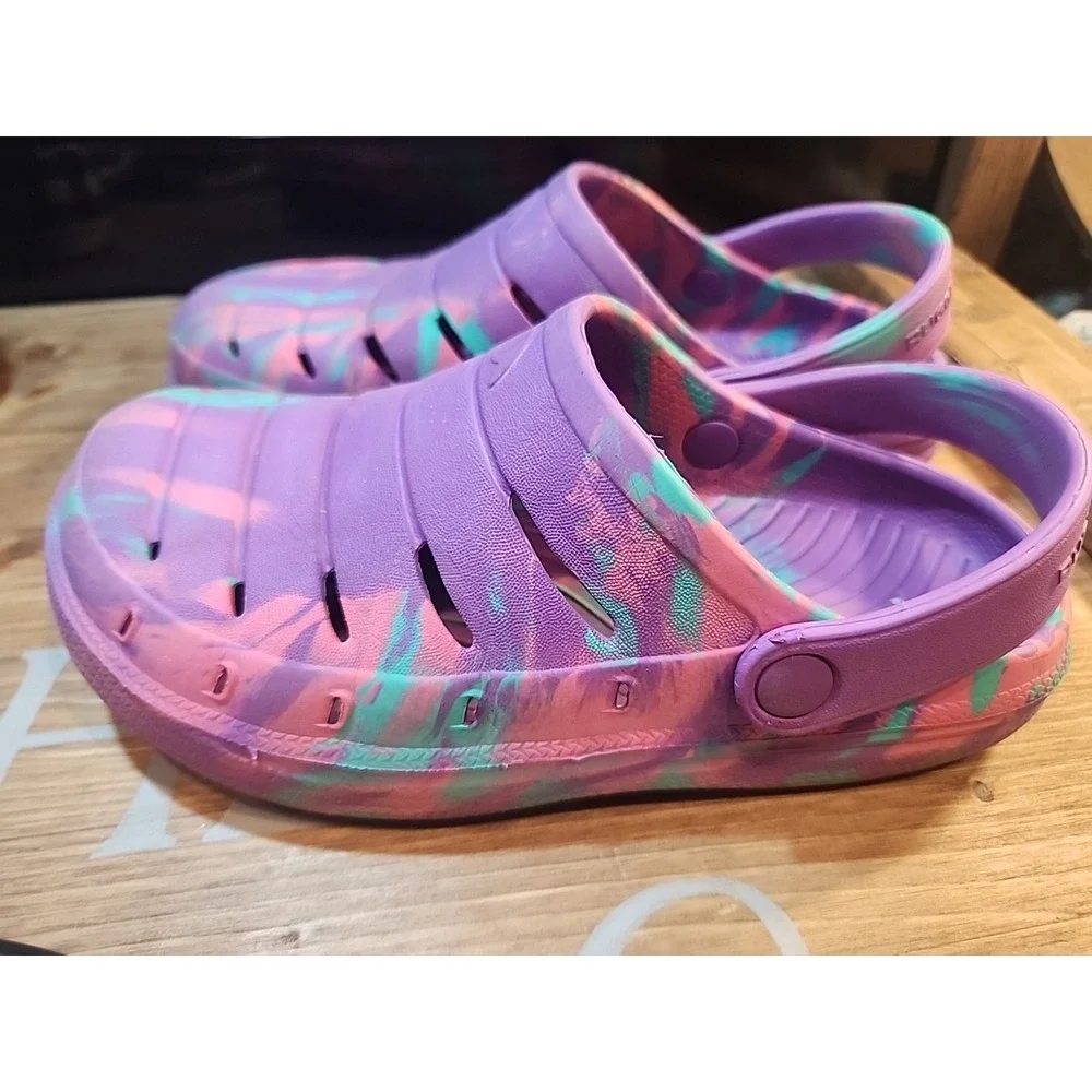 Rugged Shark Kid Size‎ 2  Purple/Pink/Teal Clog
